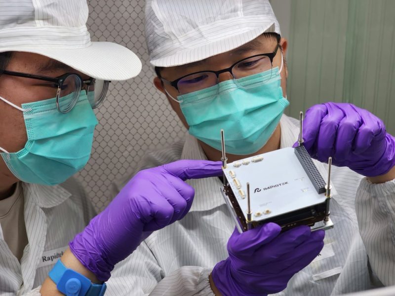 鐳洋科技成功通聯夜鷹號！啟動新創追星 8U 物聯網立方衛星商轉部署圖片(另開新視窗)